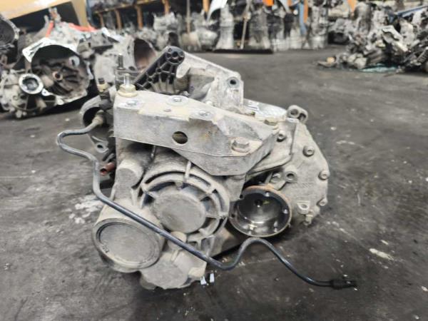 BOITE DE VITESSE MANUEL VW/AUDI/SEAT/SKODA...  2.0TDI CODE LNZ ( 6VITESSES ) - Vue 4